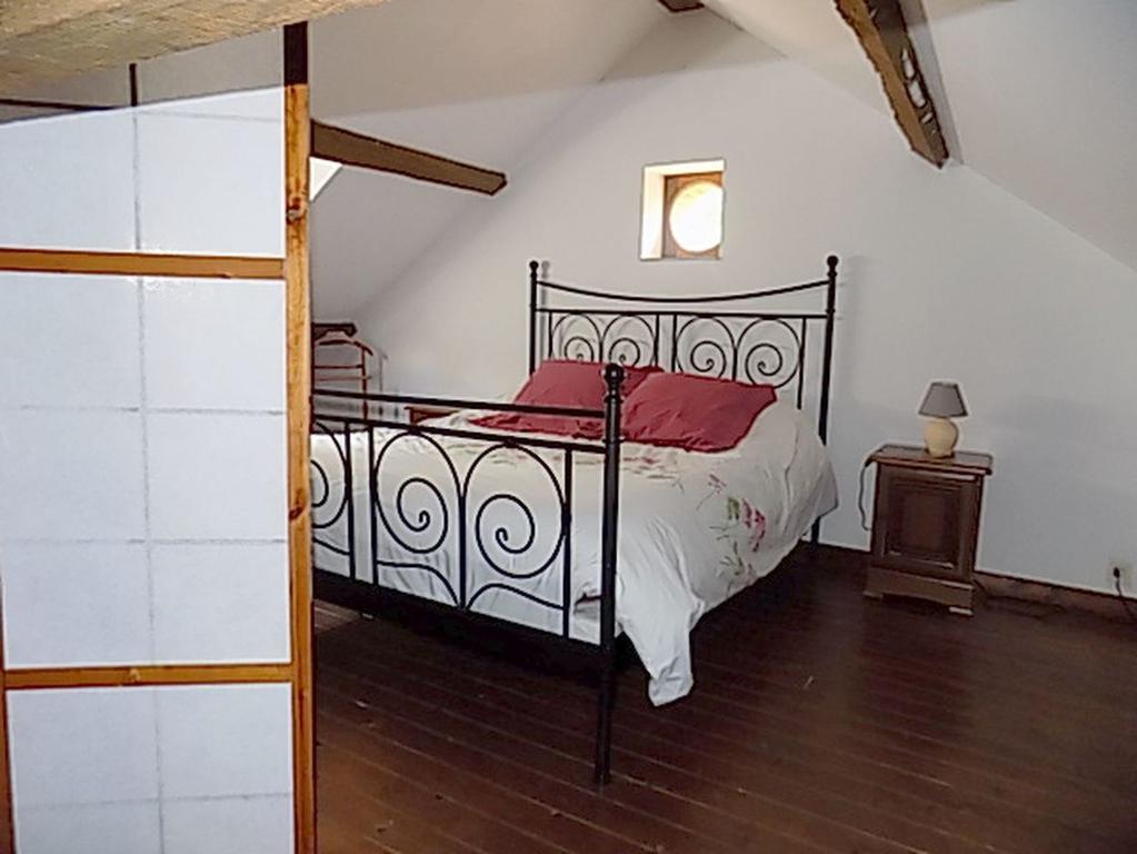 Hotel Chateau De Chicamour Sury-aux-Bois Pokoj fotografie